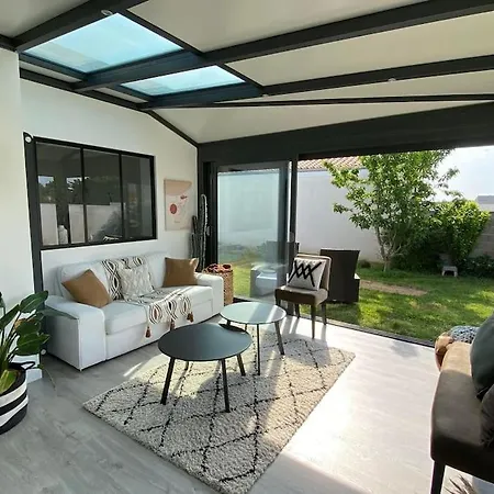 Jolie Maison Contemporaine La Pironnière